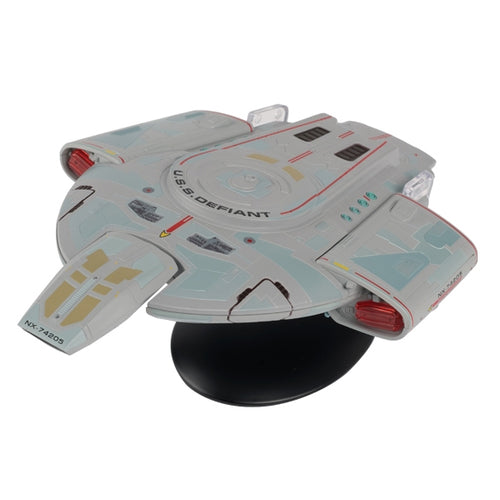 Star Trek Mega XL Edition #7 - U.S.S Defiant NX-74205 Model